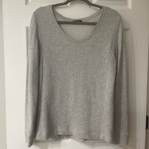 GAP gray scoop neck sweatshirt w/ gold accents / small